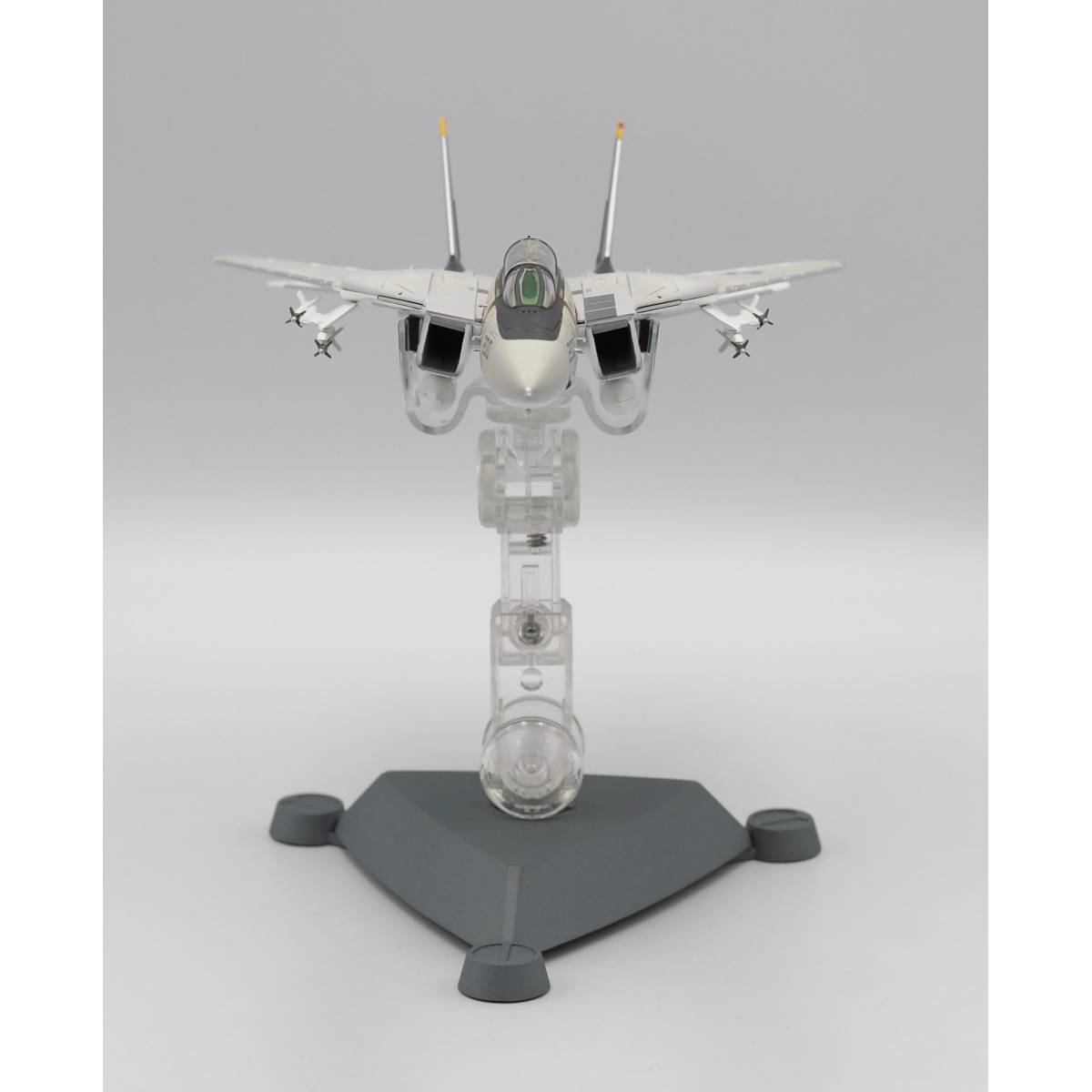 dm-stand-for-f-14